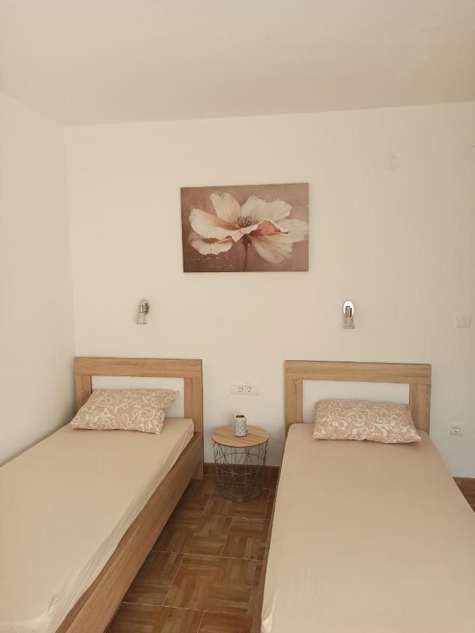 Apartment Lastva Holliday