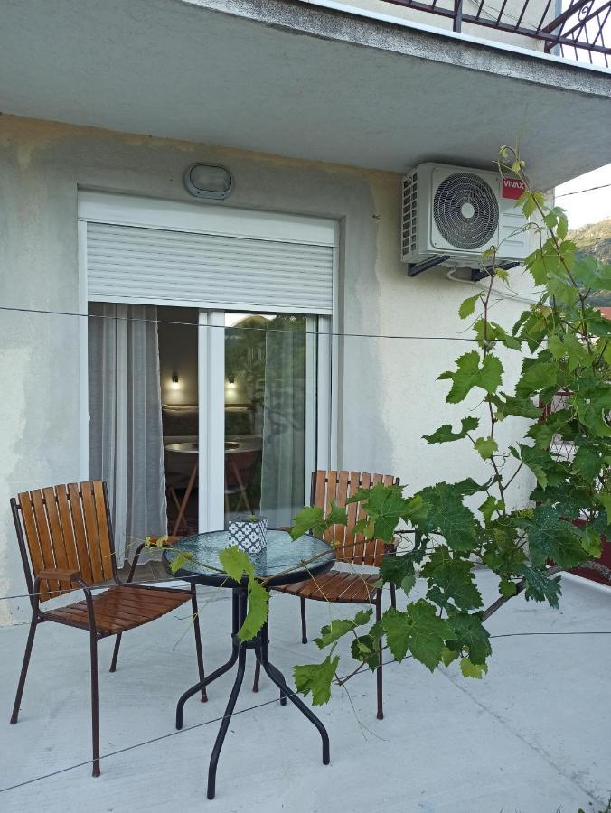 Apartment Lastva Holliday
