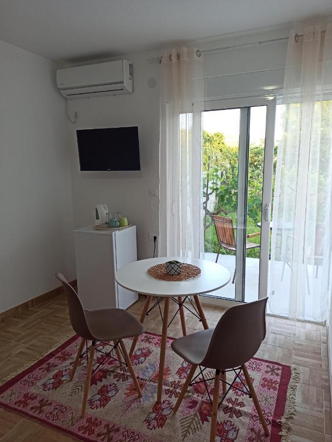 Apartment Lastva Holliday Budva