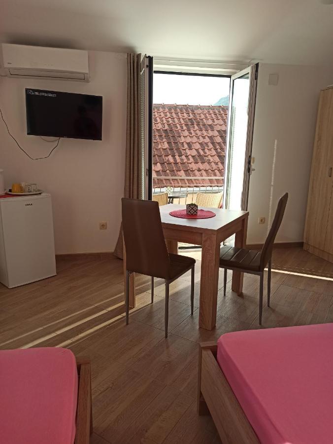 Apartment Lastva Holliday Budva